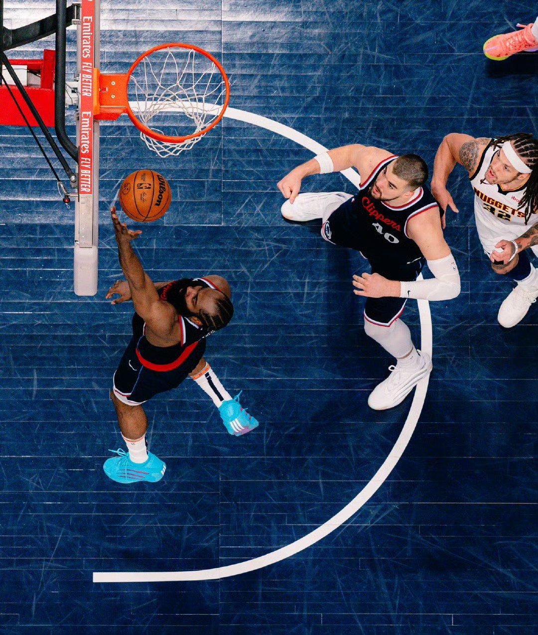 开云体育官网今晨NBA总决赛传出新动向；洛杉矶快船远射贴柱；管理层表态——压力陡增；年轻球员得到机会的简单介绍