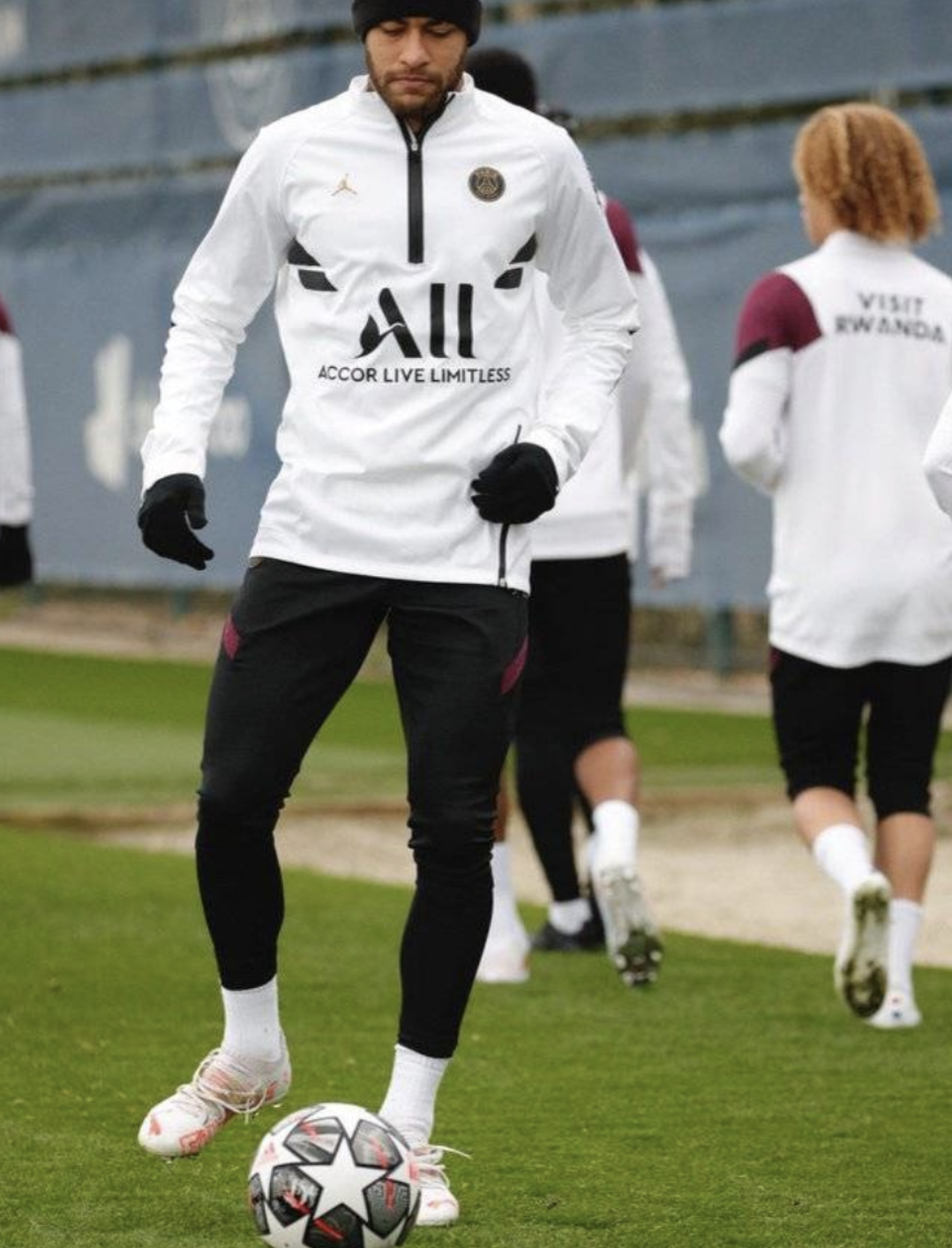 详细阅读:开云体育官方入口国际比赛日山东男篮备战欧冠;状态回暖细节曝光;底气十足;轮换策略成焦点的简单介绍 开云体育官方入口国际比赛日山东男篮备战欧冠;状态回暖细节曝光;底气十足;轮换策略成焦点的简单介绍